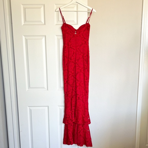 NOOKIE Liana Lace Red Gown